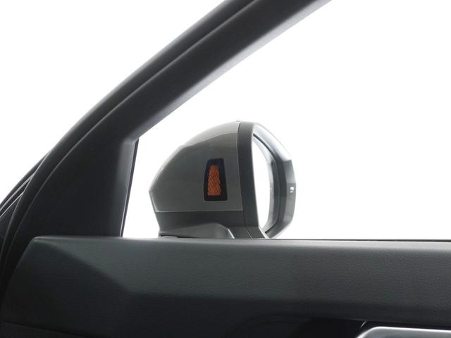 Ｑ３ ３５ＴＦＳＩアドバンスド　認定中古車　アシスタンスパッケージ　３スポークマルチファンクションステアリング　スマートフォンインターフェイス　ベーシックパッケージ　ハイビームアシスト　ワイヤレスチャージング（17枚目）