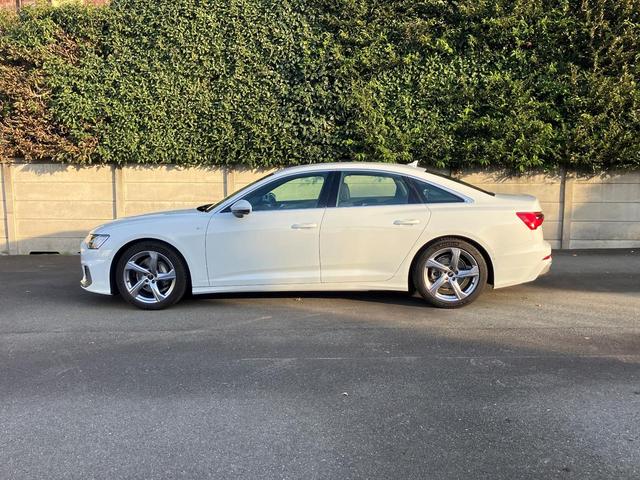 A6 40TDIクワトロ Sライン 認定中古車 テクノロジーパッケージ パークアシストパッケージ HDマトリクスLEDヘッドライト ステアリングホイール3スポークレザーマルチファンクションパドルシフトヒーター(4枚目)