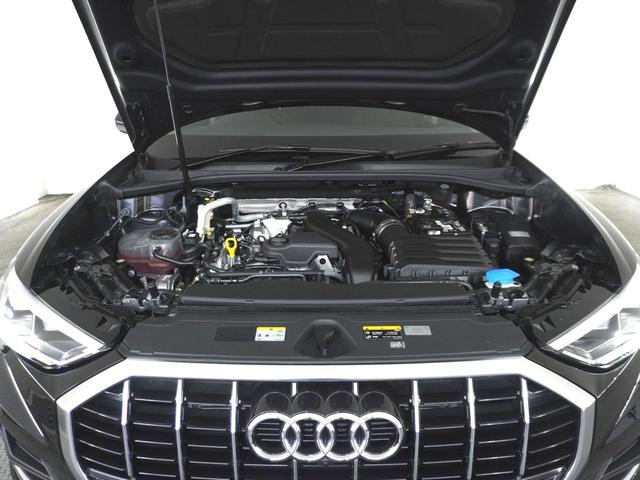Q3 35TFSIアドバンスド 認定中古車 コンビニアシスタンスパッケージ スマーフォンインターフェイス ワイヤレスチャージング ステアリングホイール3スポークレザーマルチファンクションパドルシフト(19枚目)