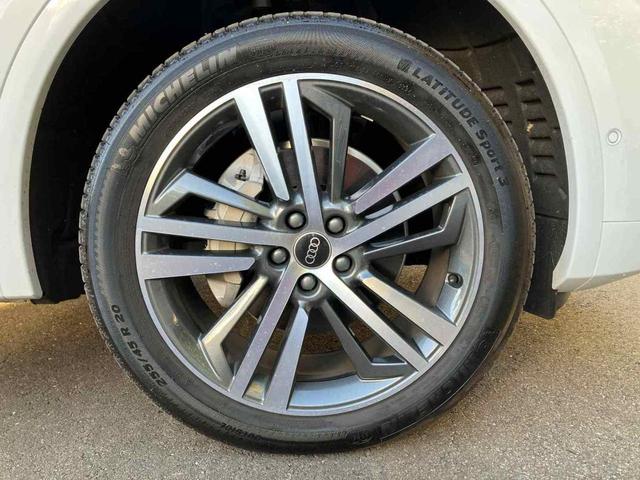 Q5スポーツバック 40TDIクワトロ Sライン 認定中古車 Sline dynamic edition コンフォートパッケージ ステアリングヒーター ファインナッパレザーダイヤモンドステッチ 20インチアルミホイール(8枚目)