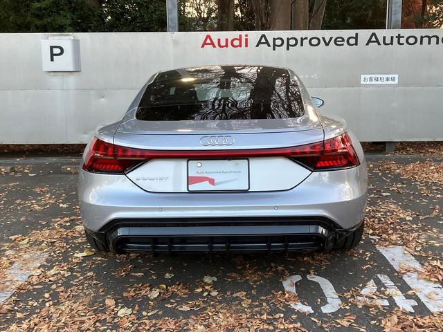 e-トロンGTクワトロ ベースグレード 認定中古車 テクノロジーパッケージ qレザーフリーパッケージ ブレーキタングステンカーバイドコーティング/キャリパーレッド 20インチアルミホイール マトリクスLEDヘッドライト スポーツシートプラス(6枚目)