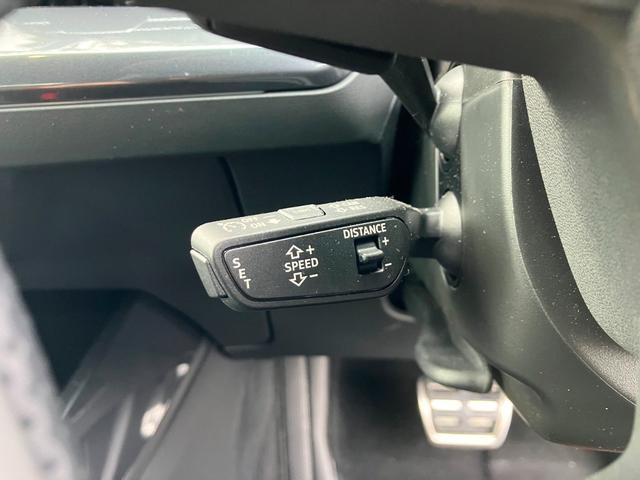 �A�_�v�e�B�u�N���[�Y�R���g���[��