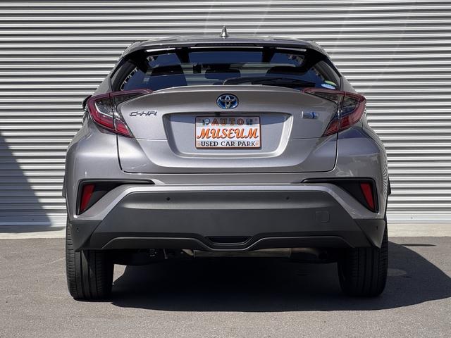 Ｃ－ＨＲ Ｇ　ワンオーナー車　禁煙車　純正９インチナビ　フルセグテレビ　バックカメラ　ＥＴＣ２．０　ドラレコ　セーフティセンス　ブラインドスポットモニター　ＬＥＤヘッドライト　ＬＥＤフォグ　フロントシートヒーター（8枚目）