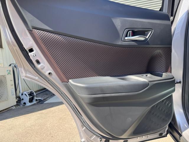 Ｃ－ＨＲ Ｇ　ワンオーナー車　禁煙車　純正９インチナビ　フルセグテレビ　バックカメラ　ＥＴＣ２．０　ドラレコ　セーフティセンス　ブラインドスポットモニター　ＬＥＤヘッドライト　ＬＥＤフォグ　フロントシートヒーター（37枚目）