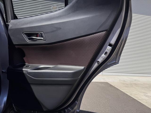 Ｃ－ＨＲ Ｇ　ワンオーナー車　禁煙車　純正９インチナビ　フルセグテレビ　バックカメラ　ＥＴＣ２．０　ドラレコ　セーフティセンス　ブラインドスポットモニター　ＬＥＤヘッドライト　ＬＥＤフォグ　フロントシートヒーター（38枚目）