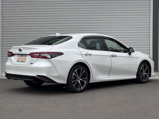 カムリ Ｇ　ワンオーナー車　禁煙車　純正９型ナビ　フルセグテレビ　バックカメラ　前後車内３カメラドラレコ　ＥＴＣ２．０　ＣＤ　ＤＶＤ再生　セーフティセンス　クリアランスソナー　ブラインドスポットモニター（7枚目）