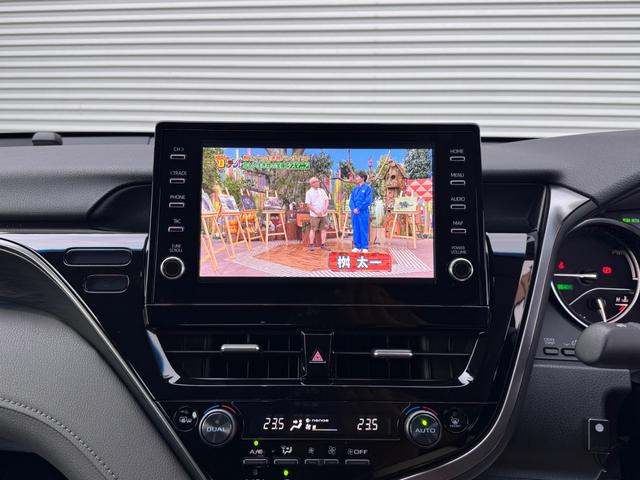 カムリ Ｇ　ワンオーナー車　禁煙車　純正９型ナビ　フルセグテレビ　バックカメラ　前後車内３カメラドラレコ　ＥＴＣ２．０　ＣＤ　ＤＶＤ再生　セーフティセンス　クリアランスソナー　ブラインドスポットモニター（12枚目）