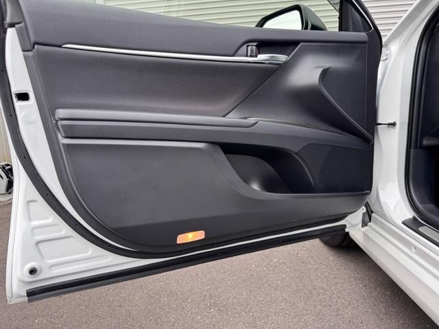 カムリ Ｇ　ワンオーナー車　禁煙車　純正９型ナビ　フルセグテレビ　バックカメラ　前後車内３カメラドラレコ　ＥＴＣ２．０　ＣＤ　ＤＶＤ再生　セーフティセンス　クリアランスソナー　ブラインドスポットモニター（43枚目）