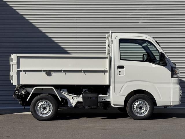 ハイゼットトラック 清掃ダンプ 清掃ダンプ 届出済未使用車 4WD LED省力パック スマートキー プッシュスタート LEDヘッドライト LEDフォグ 電動格納ミラー ケンウッド製ナビフルセグテレビ ETC パワーウインドー(5枚目)