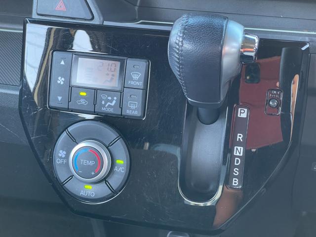 TOYOTA PIXIS MEGA G TURBO SA II