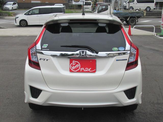 フィットハイブリッド Ｓパッケージ　禁煙車　シティブレーキ　インターナビ　フルセグＴＶ　バックカメラ　スマートキー　プッシュスタート　クルコン　フォグライト　ＥＴＣ　リアスポ　ＨＤＭＩ　パドルシフト　スペアキー　サイドバイザー（10枚目）