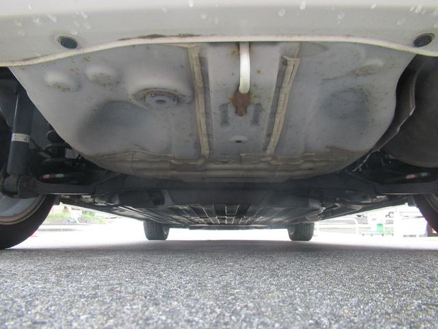 フィットハイブリッド Ｓパッケージ　禁煙車　シティブレーキ　インターナビ　フルセグＴＶ　バックカメラ　スマートキー　プッシュスタート　クルコン　フォグライト　ＥＴＣ　リアスポ　ＨＤＭＩ　パドルシフト　スペアキー　サイドバイザー（47枚目）