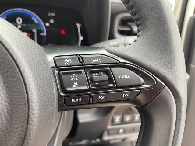 シエンタ ハイブリッドZ 禁煙車 ワンオーナー 10.5インチディスプレイナビ フルセグTV パノラミックビュー BSM レーダークルコン ハンズフリーパワースライドドア シートヒーター ステアリングヒーター LEDヘッド(13枚目)