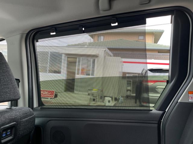 シエンタ ハイブリッドZ 禁煙車 ワンオーナー 10.5インチディスプレイナビ フルセグTV パノラミックビュー BSM レーダークルコン ハンズフリーパワースライドドア シートヒーター ステアリングヒーター LEDヘッド(27枚目)