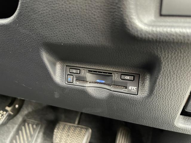 シエンタ ハイブリッドZ 禁煙車 ワンオーナー 10.5インチディスプレイナビ フルセグTV パノラミックビュー BSM レーダークルコン ハンズフリーパワースライドドア シートヒーター ステアリングヒーター LEDヘッド(50枚目)