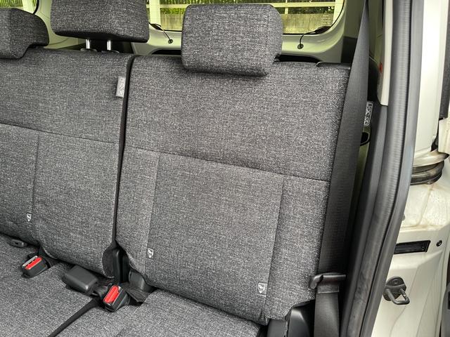 シエンタ ハイブリッドZ 禁煙車 ワンオーナー 10.5インチディスプレイナビ フルセグTV パノラミックビュー BSM レーダークルコン ハンズフリーパワースライドドア シートヒーター ステアリングヒーター LEDヘッド(64枚目)