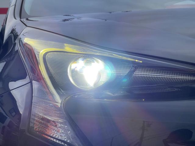 プリウス Ｓツーリングセレクション　ディーラーナビ　フルセグＴＶ　バックモニター　レーダークルコン　ドライブレコーダー　ＬＥＤヘッドライト　オートライト　ブラック合皮シート　プリクラッシュ　快適温熱シート　純正１７インチアルミホイール（6枚目）