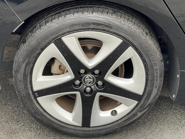 プリウス Ｓツーリングセレクション　ディーラーナビ　フルセグＴＶ　バックモニター　レーダークルコン　ドライブレコーダー　ＬＥＤヘッドライト　オートライト　ブラック合皮シート　プリクラッシュ　快適温熱シート　純正１７インチアルミホイール（11枚目）