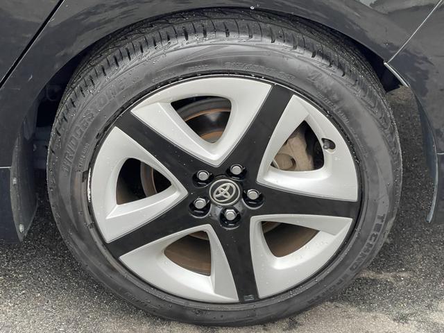 プリウス Ｓツーリングセレクション　ディーラーナビ　フルセグＴＶ　バックモニター　レーダークルコン　ドライブレコーダー　ＬＥＤヘッドライト　オートライト　ブラック合皮シート　プリクラッシュ　快適温熱シート　純正１７インチアルミホイール（13枚目）