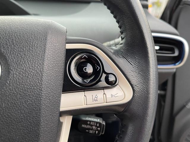 プリウス Ｓツーリングセレクション　ディーラーナビ　フルセグＴＶ　バックモニター　レーダークルコン　ドライブレコーダー　ＬＥＤヘッドライト　オートライト　ブラック合皮シート　プリクラッシュ　快適温熱シート　純正１７インチアルミホイール（16枚目）