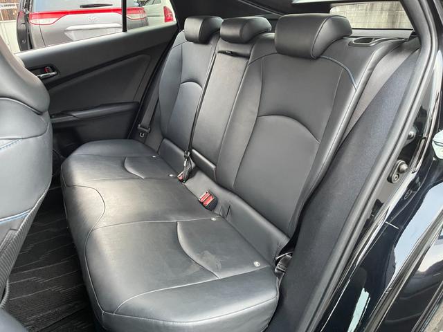 プリウス Ｓツーリングセレクション　ディーラーナビ　フルセグＴＶ　バックモニター　レーダークルコン　ドライブレコーダー　ＬＥＤヘッドライト　オートライト　ブラック合皮シート　プリクラッシュ　快適温熱シート　純正１７インチアルミホイール（31枚目）