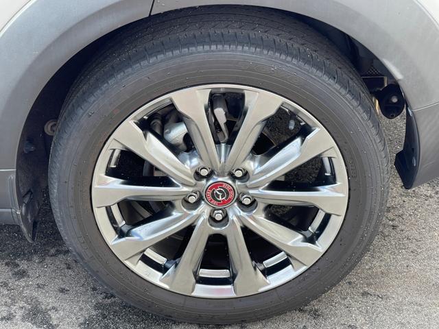 ＣＸ－３ １５Ｓ　１００周年特別記念車　マツダコネクト　１年保証付き　３６０度ビュー　ＢＯＳＥサウンド　レッドスムース革　パワーシート　シートヒーター　フルセグ　ヘッドアップディスプレイ　ブラインドスポットモニター　純正１８インチＡＷ（8枚目）