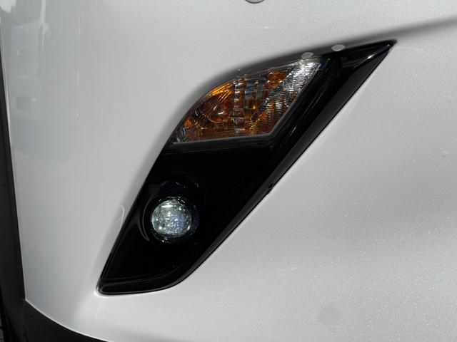 ＣＸ－３ １５Ｓ　１００周年特別記念車　マツダコネクト　１年保証付き　３６０度ビュー　ＢＯＳＥサウンド　レッドスムース革　パワーシート　シートヒーター　フルセグ　ヘッドアップディスプレイ　ブラインドスポットモニター　純正１８インチＡＷ（51枚目）