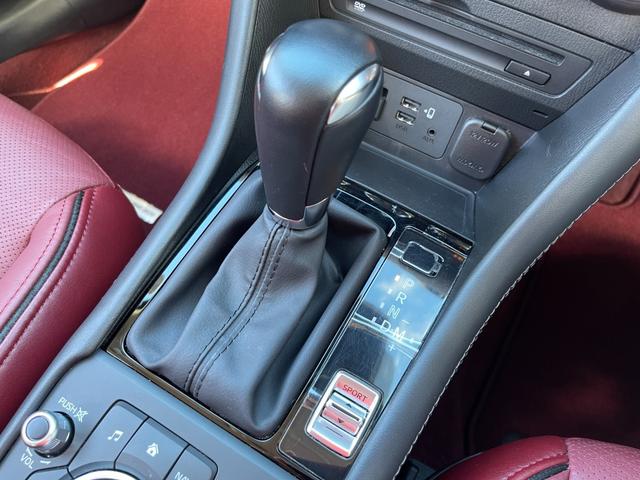 ＣＸ－３ １５Ｓ　１００周年特別記念車　マツダコネクト　１年保証付き　３６０度ビュー　ＢＯＳＥサウンド　レッドスムース革　パワーシート　シートヒーター　フルセグ　ヘッドアップディスプレイ　ブラインドスポットモニター　純正１８インチＡＷ（59枚目）