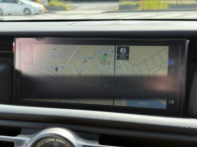 ナビ付き♪旅行やドライブも楽しいひと時！初めての道でも迷うことなくエスコートしてくれます。
