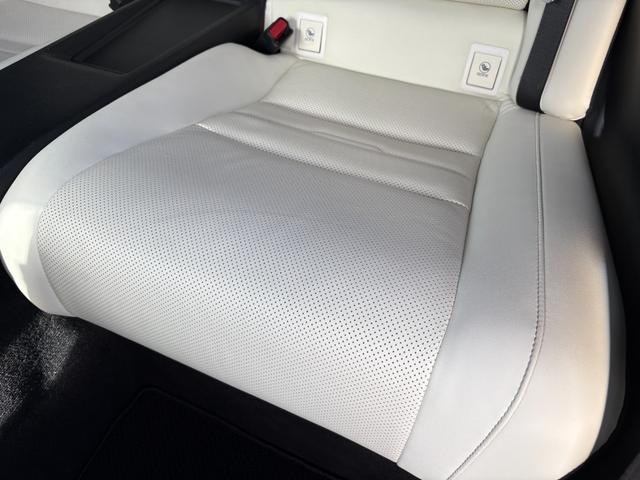 ご覧いただきありがとうございます♪気になったお車がありましたらお気軽にお電話をください♪