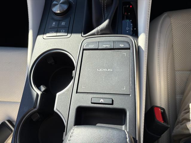 お車の知識がなくても大丈夫です！皆様のご来店をスタッフ一同、心よりお待ちしております。