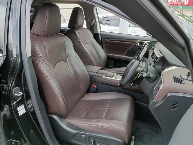 ＲＸ ＲＸ３００　バージョンＬ　全周囲カメラ　クリアランスソナー　オートクルーズコントロール　レーンアシスト　パワーシート　衝突被害軽減システム　サンルーフ　ナビ　オートマチックハイビーム　ＬＥＤヘッドランプ　電動リアゲート（25枚目）