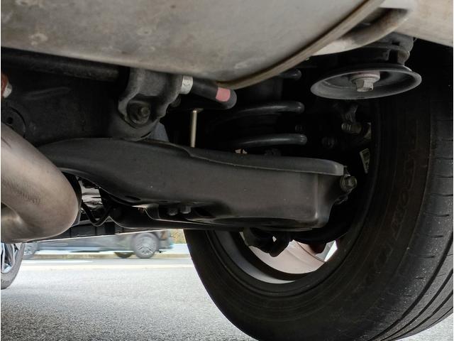 ＲＸ ＲＸ３００　バージョンＬ　全周囲カメラ　クリアランスソナー　オートクルーズコントロール　レーンアシスト　パワーシート　衝突被害軽減システム　サンルーフ　ナビ　オートマチックハイビーム　ＬＥＤヘッドランプ　電動リアゲート（33枚目）