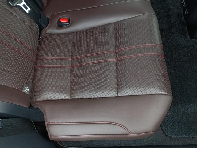 ＲＸ ＲＸ３００　バージョンＬ　全周囲カメラ　クリアランスソナー　オートクルーズコントロール　レーンアシスト　パワーシート　衝突被害軽減システム　サンルーフ　ナビ　オートマチックハイビーム　ＬＥＤヘッドランプ　電動リアゲート（35枚目）