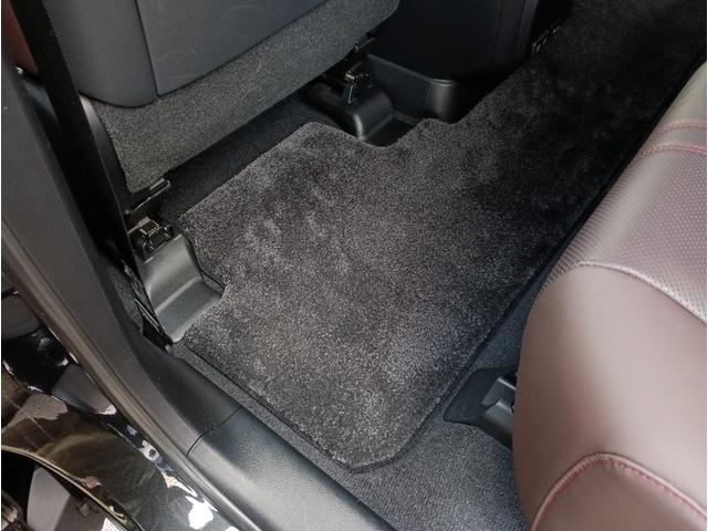 ＲＸ ＲＸ３００　バージョンＬ　全周囲カメラ　クリアランスソナー　オートクルーズコントロール　レーンアシスト　パワーシート　衝突被害軽減システム　サンルーフ　ナビ　オートマチックハイビーム　ＬＥＤヘッドランプ　電動リアゲート（44枚目）