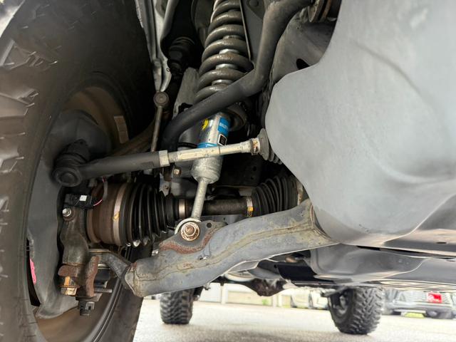 ＦＪクルーザー カラーパッケージ　アップル保証　ワンオーナー　禁煙車　純正ナビ　フルセグ　バックカメラ　ＴＲＤ社外アルミ　　ＴＲＤサイドマフラー　ＢＩＬＳＴＥＩＮサス　ＥＴＣ　クルコン　サイドエアバッグ　ソナー　レカロシート（41枚目）