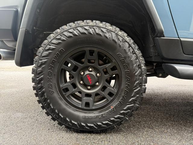 ＦＪクルーザー カラーパッケージ　アップル保証　ワンオーナー　禁煙車　純正ナビ　フルセグ　バックカメラ　ＴＲＤ社外アルミ　　ＴＲＤサイドマフラー　ＢＩＬＳＴＥＩＮサス　ＥＴＣ　クルコン　サイドエアバッグ　ソナー　レカロシート（48枚目）
