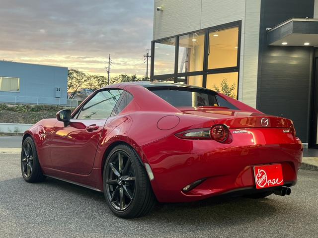 ロードスターＲＦ ＲＳ　アップル保証　ワンオーナー　禁煙車　６速ＭＴ　　純正ナビ　フルセグテレビ　バックカメラ　ＢＯＳＥサウンド　シートヒーター　社外サス　ＢＳＭ　純正１７インチアルミ　スマートキー　プッシュスタート（13枚目）