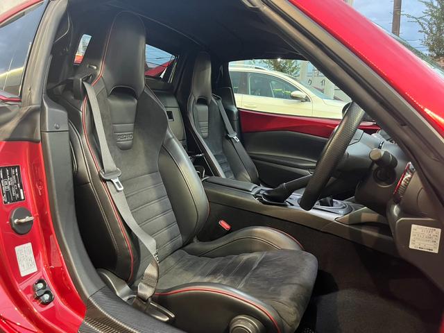 ロードスターＲＦ ＲＳ　アップル保証　ワンオーナー　禁煙車　６速ＭＴ　　純正ナビ　フルセグテレビ　バックカメラ　ＢＯＳＥサウンド　シートヒーター　社外サス　ＢＳＭ　純正１７インチアルミ　スマートキー　プッシュスタート（17枚目）