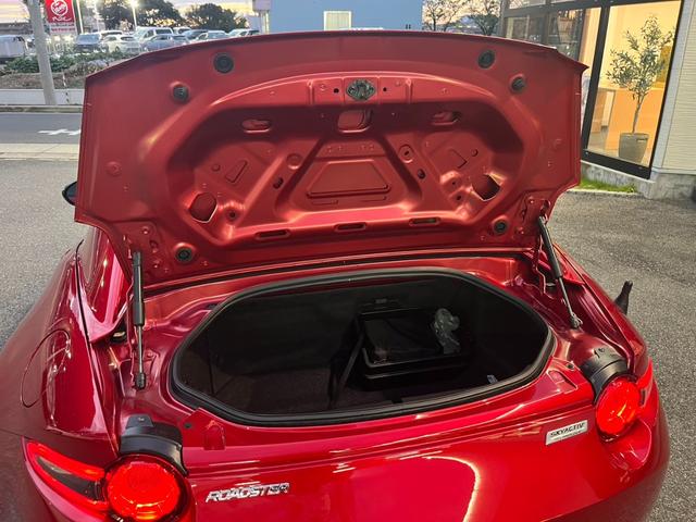 ロードスターＲＦ ＲＳ　アップル保証　ワンオーナー　禁煙車　６速ＭＴ　　純正ナビ　フルセグテレビ　バックカメラ　ＢＯＳＥサウンド　シートヒーター　社外サス　ＢＳＭ　純正１７インチアルミ　スマートキー　プッシュスタート（38枚目）