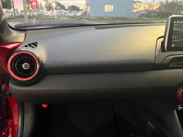 ロードスターＲＦ ＲＳ　アップル保証　ワンオーナー　禁煙車　６速ＭＴ　　純正ナビ　フルセグテレビ　バックカメラ　ＢＯＳＥサウンド　シートヒーター　社外サス　ＢＳＭ　純正１７インチアルミ　スマートキー　プッシュスタート（44枚目）