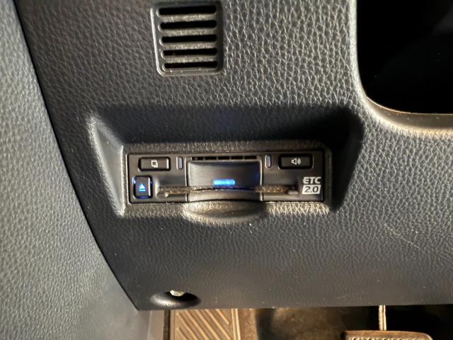 ノア Ｚ　アップル保証　ワンオーナー　禁煙車　スマートキー　プッシュスタート　純正ナビ　ＥＴＣ　バックモニター　両側電動スライドドア　セーフティーセンス　シートヒーター　ＬＥＤヘッド　オートホールドブレーキ（30枚目）
