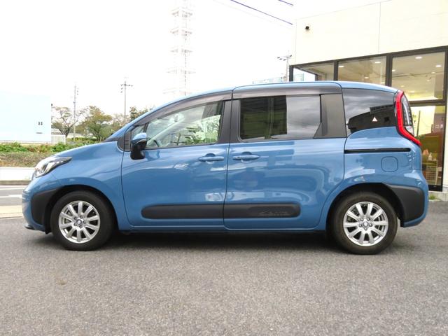 シエンタ ハイブリッドＺ　禁煙車　ワンオーナー　純正ナビＴＶ　フルセグ　バックモニター　ＥＴＣ　両側電動スライドドア　シートヒーター　ステアリングヒーター　ＬＥＤヘッド　天井サーキュレーター　ナノイーＸ　追従走行　レーンキープ（9枚目）