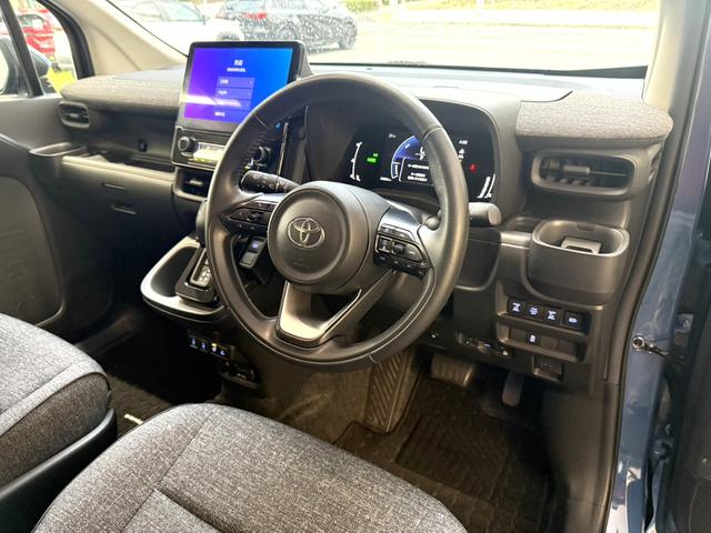 シエンタ ハイブリッドＺ　禁煙車　ワンオーナー　純正ナビＴＶ　フルセグ　バックモニター　ＥＴＣ　両側電動スライドドア　シートヒーター　ステアリングヒーター　ＬＥＤヘッド　天井サーキュレーター　ナノイーＸ　追従走行　レーンキープ（23枚目）