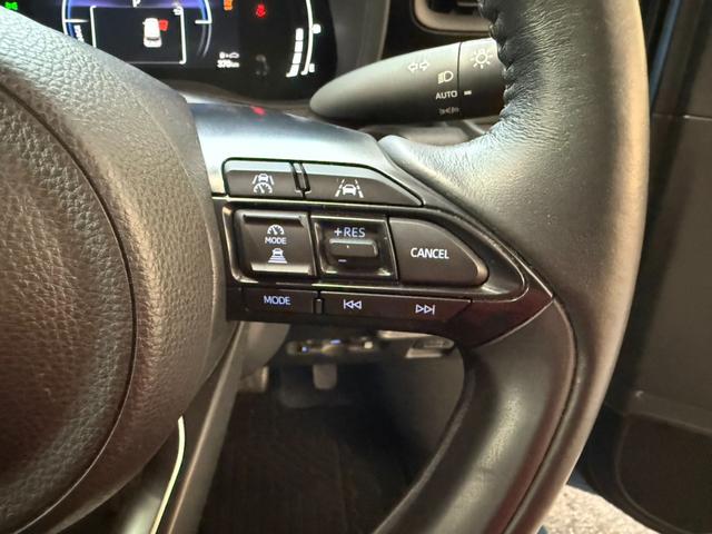 シエンタ ハイブリッドＺ　禁煙車　ワンオーナー　純正ナビＴＶ　フルセグ　バックモニター　ＥＴＣ　両側電動スライドドア　シートヒーター　ステアリングヒーター　ＬＥＤヘッド　天井サーキュレーター　ナノイーＸ　追従走行　レーンキープ（27枚目）