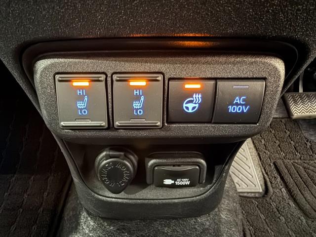 シエンタ ハイブリッドＺ　禁煙車　ワンオーナー　純正ナビＴＶ　フルセグ　バックモニター　ＥＴＣ　両側電動スライドドア　シートヒーター　ステアリングヒーター　ＬＥＤヘッド　天井サーキュレーター　ナノイーＸ　追従走行　レーンキープ（33枚目）