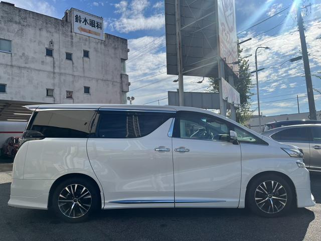 ヴェルファイア ２．５Ｚ　Ａエディション　アップル保証　ワンオーナー　禁煙車　サンルーフ　モデリスタエアロ　アルパインナビ　フリップダウンモニター　フルセグテレビ　バックカメラ　クルーズコントロール　両側電動スライドドア　社外アルミ（7枚目）