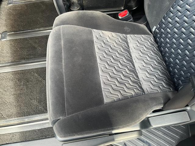 ヴェルファイア ２．５Ｚ　Ａエディション　アップル保証　ワンオーナー　禁煙車　サンルーフ　モデリスタエアロ　アルパインナビ　フリップダウンモニター　フルセグテレビ　バックカメラ　クルーズコントロール　両側電動スライドドア　社外アルミ（56枚目）