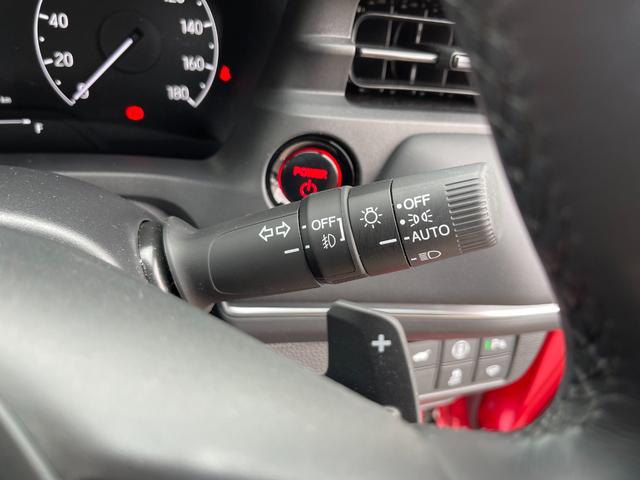 ヴェゼル e:HEV Z メーカー保証付き 1オーナー 禁煙車 ホンダセンシング ホンダコネクト 置くだけ充電 ドラレコ シートヒーター パワーバックドア ステアリングヒーター BSM パドルシフト Aライト ウインカーミラー(37枚目)