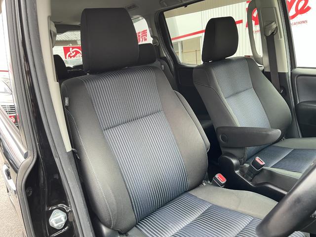 ヴォクシー ZS 煌 アップル保証1年付き ワンオーナー 禁煙車 社外10型ナビ フルセグ バックカメラ フリップダウンモニター ドラレコ ETC 両側パワースライドドア Pスタート Aライト Fフォグ ウインカーミラー(16枚目)